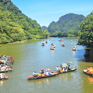 (한국어가이드) 닌빈 짱안 + 바이딘 사원 + 항무아 단독 투어 / 하노이 출발