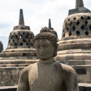 족자카르타 뿐뚝 스툼부 보로부두르 선라이즈 & 므라삐 지프 데이투어