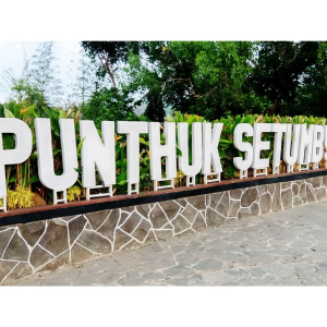 족자카르타 뿐뚝 스툼부 보로부두르 선라이즈 & 므라삐 지프 데이투어