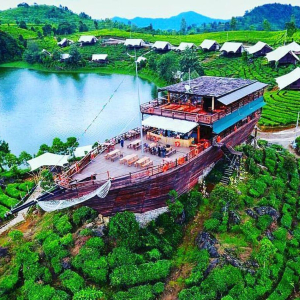 반둥 프라이빗 까와 뿌띠 투어