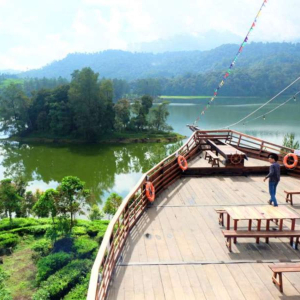 반둥 프라이빗 까와 뿌띠 투어